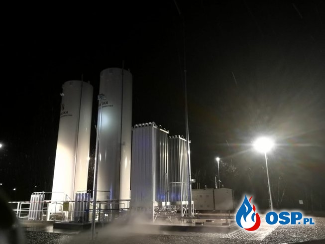 Pożar w bloku i wyciek gazu na stacji regazyfikacji LNG 21-02-2019 OSP Ochotnicza Straż Pożarna