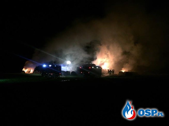Pożar balotów słomy OSP Ochotnicza Straż Pożarna