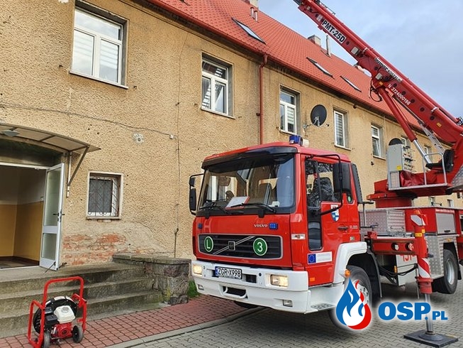 50/2020 Pożar komina i duze zadymienie na poddaszu OSP Ochotnicza Straż Pożarna
