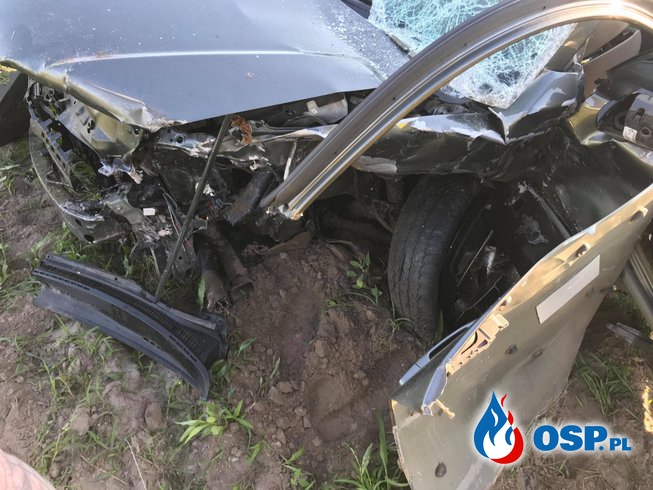 Wypadek 2 samochodów osobowych OSP Ochotnicza Straż Pożarna