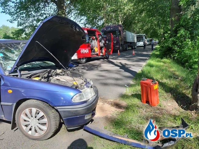 Wypadek drogowy - droga wojewódzka nr 102 OSP Ochotnicza Straż Pożarna