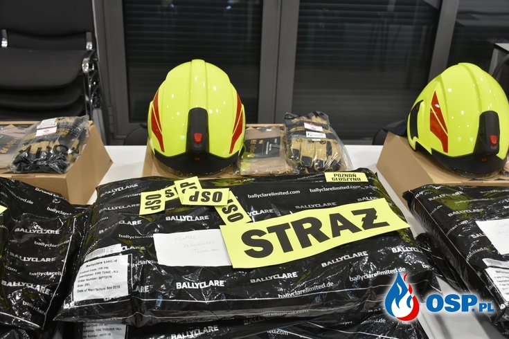 Komplet ubrań specjalnych i pralnica trafiły do OSP Poznań-Głuszyna dzięki budżetowi obywatelskiemu OSP Ochotnicza Straż Pożarna