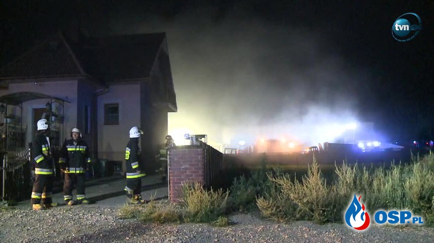 29 zastępów strażaków walczyło z pożarem hali w Borkach, w Wielkopolsce! OSP Ochotnicza Straż Pożarna