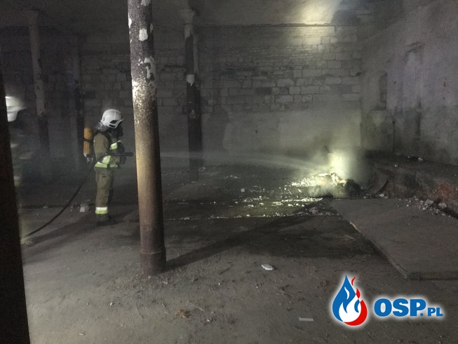 5/2020 Pożar śmieci w opuszczonej gorzelni w Grzybnie OSP Ochotnicza Straż Pożarna