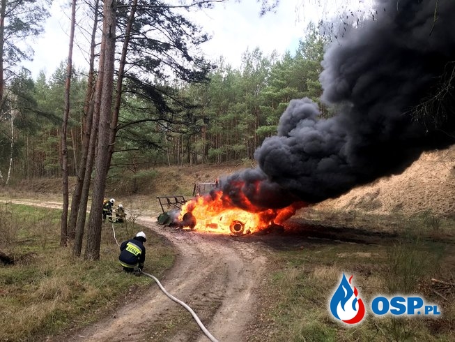 16/2020 Pożar maszyny pracującej w lesie OSP Ochotnicza Straż Pożarna
