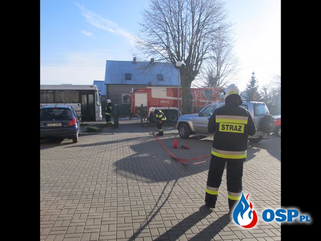 Pożar w Zespole Szkół w Trzcinicy - ćwiczenia OSP Ochotnicza Straż Pożarna