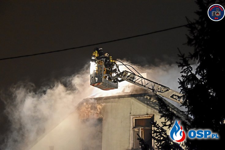 6 osób w szpitalu po pożarze kamienicy w Piastowie OSP Ochotnicza Straż Pożarna
