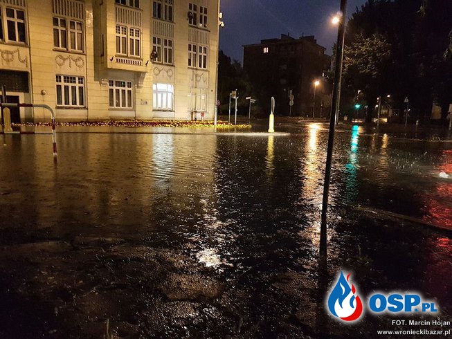 Gwałtowne opady deszczu we Wronkach, interwencje straży OSP Ochotnicza Straż Pożarna