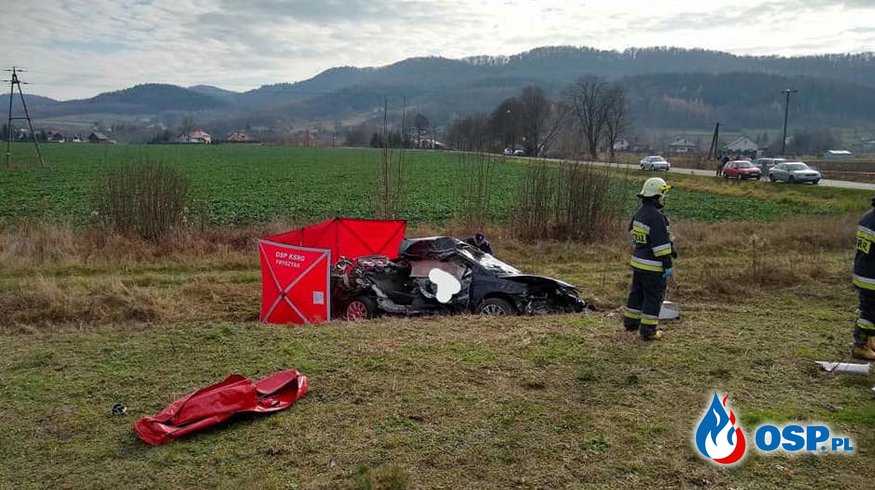 Dwie osoby zginęły w wypadku na przejeździe kolejowym w Wiśnowej OSP Ochotnicza Straż Pożarna