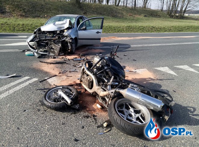 Wypadek z udziałem motocyklisty na DW 426 w miejscowości Olszowa OSP Ochotnicza Straż Pożarna