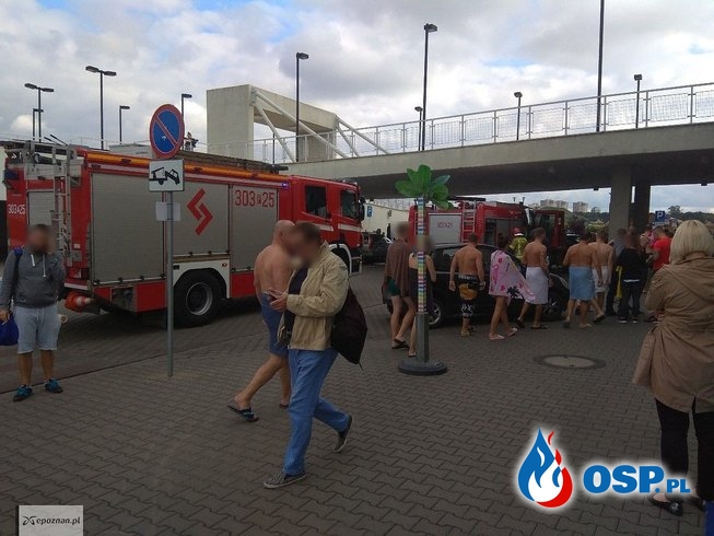 Blisko 600 osób ewakuowano z parku wodnego w Poznaniu OSP Ochotnicza Straż Pożarna