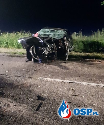 Wypadek samochodu osobowego w Myślątkowie OSP Ochotnicza Straż Pożarna