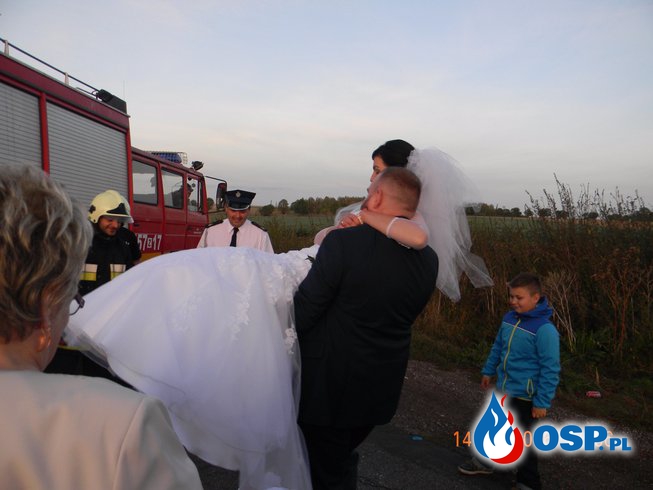 Brama weselna - druha Pawła OSP Ochotnicza Straż Pożarna