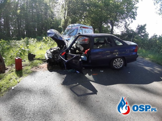 Wypadek drogowy - droga wojewódzka nr 102 OSP Ochotnicza Straż Pożarna