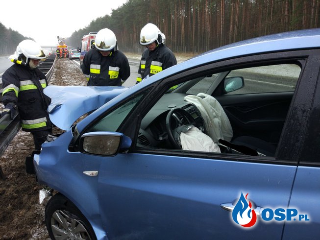 Kierujący samochodem osobowym wjechał w patrol A4 OSP Ochotnicza Straż Pożarna