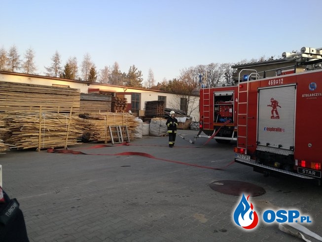 Bralin - pożar w zakładzie stolarskim OSP Ochotnicza Straż Pożarna