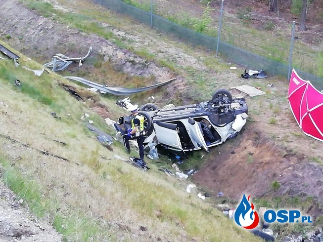 11-letnia dziewczyna oraz 42-letni mężczyzna zginęli w wypadku na S8 OSP Ochotnicza Straż Pożarna