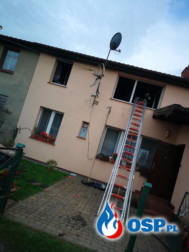  Pożar na poddaszu budynku mieszkalnego OSP Ochotnicza Straż Pożarna