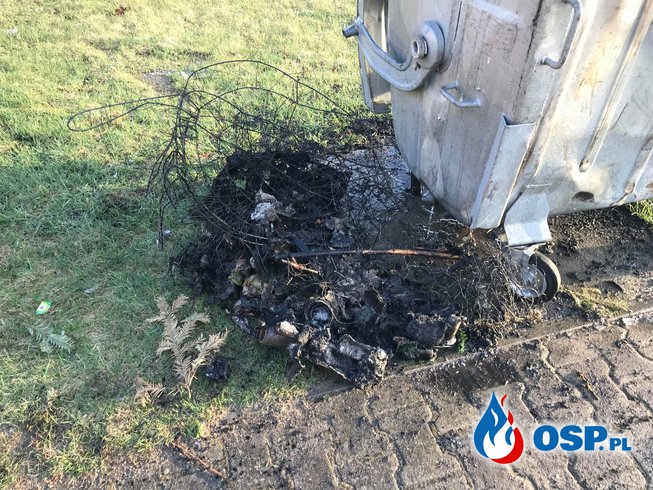 Pożar śmieci na cmentarzu komunalnym OSP Ochotnicza Straż Pożarna