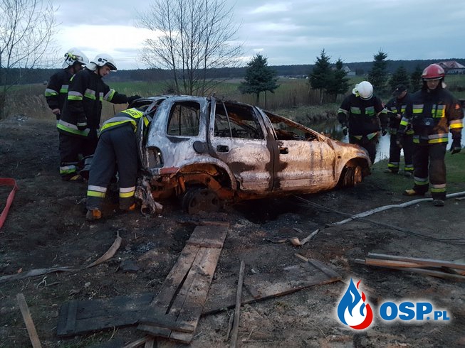Pożar samochodu - Smardze OSP Ochotnicza Straż Pożarna