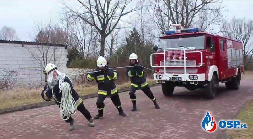 "Grosza daj strażakowi". Mali strażacy nagrali cover piosenki z "Wiedźmina". OSP Ochotnicza Straż Pożarna