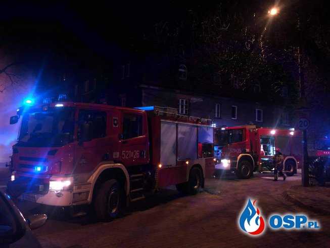 Mężczyzna zginął w pożarze mieszkania w Mysłowicach. Drugi lokator jest ranny. OSP Ochotnicza Straż Pożarna