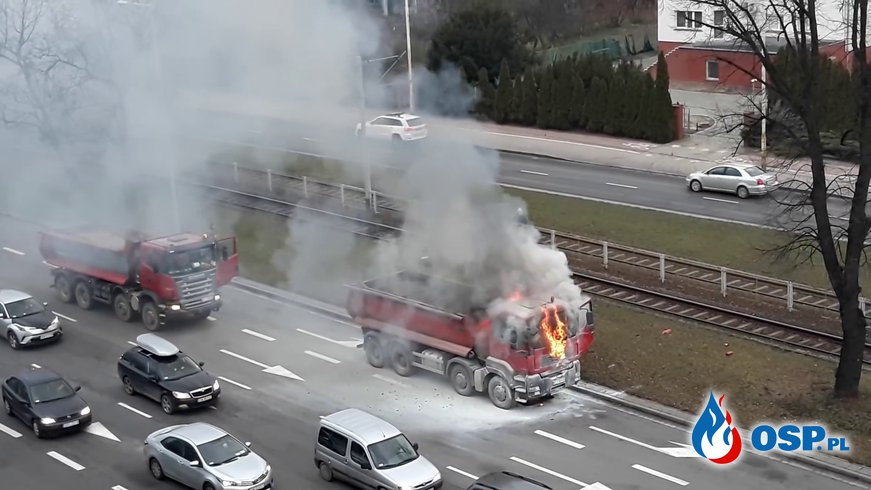 Pożar ciężarówki we Wrocławiu. Zobacz film z akcji gaśniczej! OSP Ochotnicza Straż Pożarna