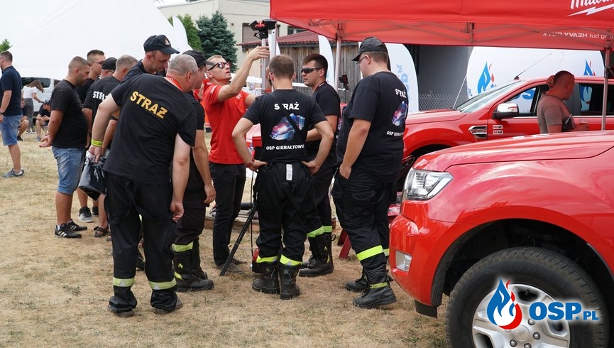Rozpoczął się Międzynarodowy Zlot Pojazdów Pożarniczych "Fire Truck Show" OSP Ochotnicza Straż Pożarna