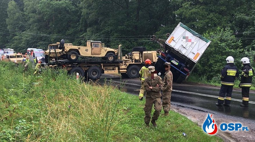 Wypadek amerykańskich żołnierzy. Wojskowa ciężarówka zderzyła się z tirem. OSP Ochotnicza Straż Pożarna
