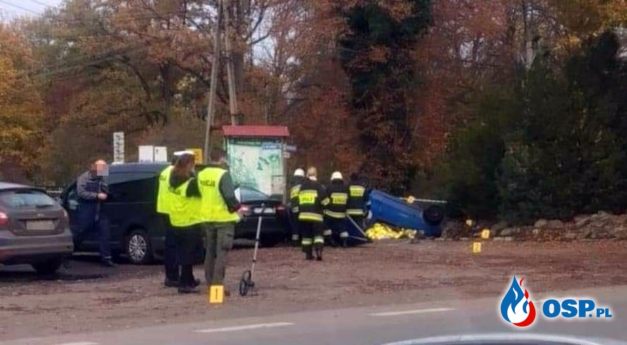 Strażak OSP zginął jadąc na alarm do remizy. Jego auto rozbiło się na ogrodzeniu. OSP Ochotnicza Straż Pożarna