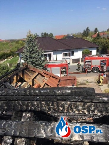 Sąsiad pomagał gasić pożar domu. Zmarł podczas akcji gaśniczej. OSP Ochotnicza Straż Pożarna
