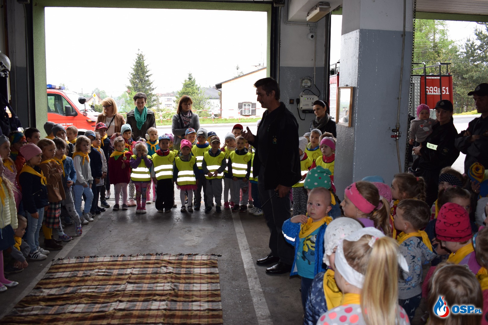 Wizyta dzieci z przedszkola nr 17 im. Jana Pawła II w Żorach c.d. OSP Ochotnicza Straż Pożarna